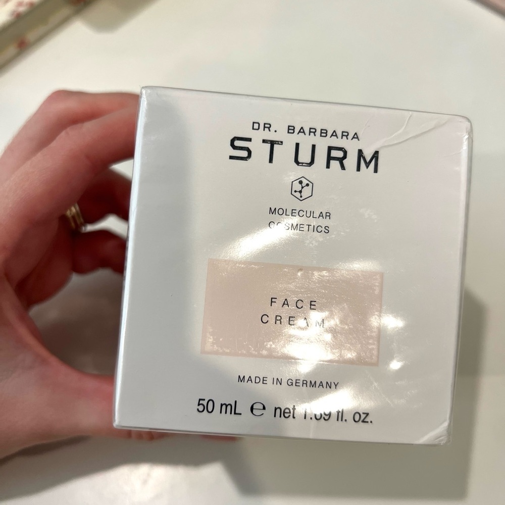 SEALED AND NEW IN Package Dr Barbara Sturm Face Cream 1.69oz 240$